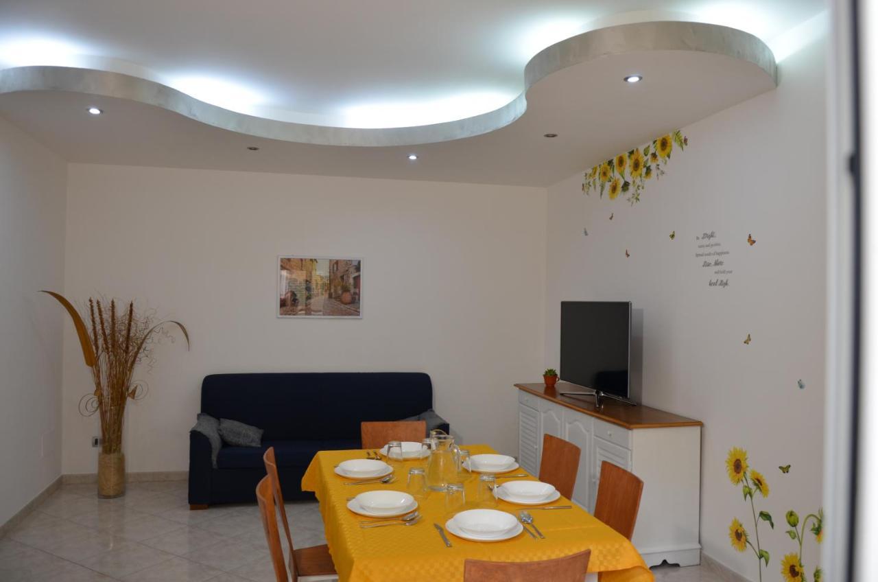 Il Girasole Del Centro Storico Villa Alcamo Exterior photo
